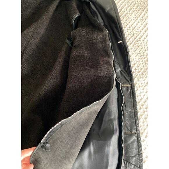 Vintage Lightly Distressed Black Leather Trench Coat Wooden Button Mens Med 38 - Picture 16 of 16